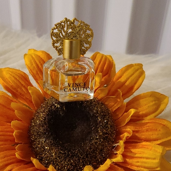 Vince camuto set of mini size - Picture 3 of 3